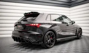 Czarny Audi RS3 z pakietem Maxton Design. Sprawdź aktualną audi rs3 cena i zamów tuning.