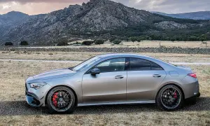 Mercedes CLA 35 AMG - moc, osiągi i unikalne cechy, które zaskakują