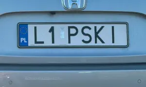 Polskie tablice rejestracyjne z oznaczeniem L1 PSKI.