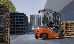 Zwiększ prędkość wózka elektrycznego Toyota: 5 skutecznych metod