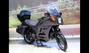 BMW K 1100 LT – komfort, osiągi i opinie użytkowników na temat motocykla