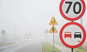 Znak zakaz wyprzedzania - Co oznacza i jak wygląda na drodze?