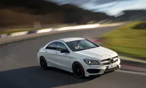 Mercedes CLA 45 AMG - wyjątkowe osiągi i luksus w kompaktowym stylu