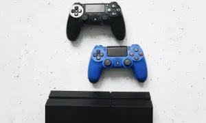 Najlepsze gry na PS5. Sprawdź, po jakie tytuły warto sięgnąć