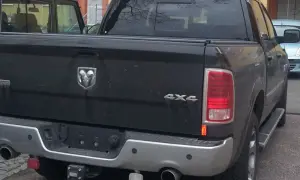 Czy pickup to ciężarówka? Odkryj różnice i cechy tych pojazdów