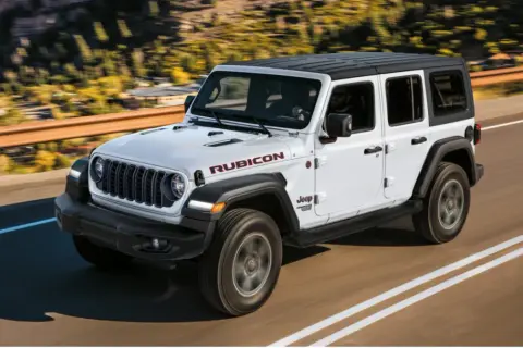 Jeep Wrangler Sahara czy Rubicon - który model naprawdę wybrać?