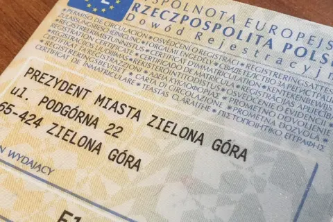Dokument "dgl rejestracja" z danymi Prezydenta Miasta Zielona Góra, ul. Podgórna 22, 65-424 Zielona Góra.