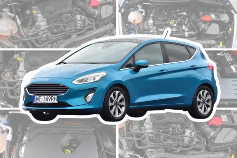 Niebieski Ford Fiesta MK7 z widocznym silnikiem pod maską.