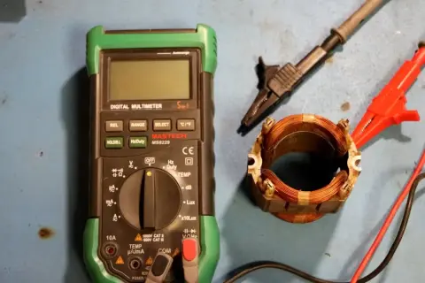 Jak skutecznie zbadać silnik elektryczny miernikiem: 5 kroków