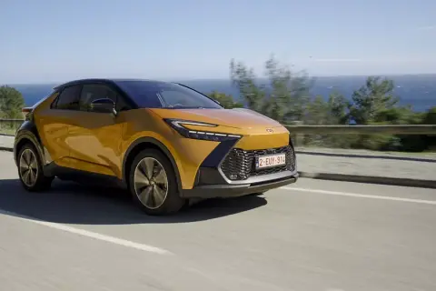 Ile kosztuje nowa Toyota C-HR? Poznaj ceny i warianty modelu