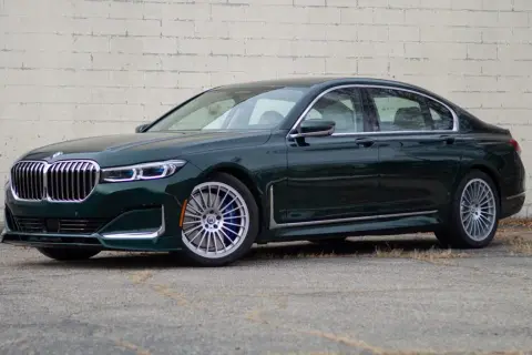 BMW Alpina B7 - luksusowy sedan z imponującymi osiągami i designem
