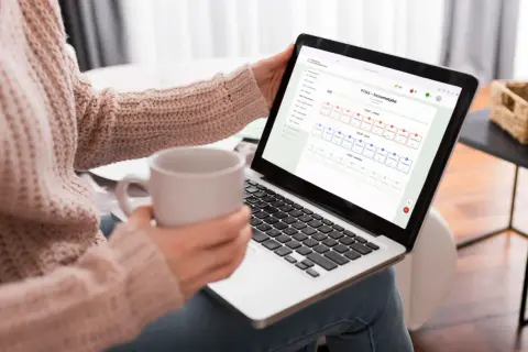 Inicjatywy charytatywne i filantropijne finansowane z przychodów stron internetowych
