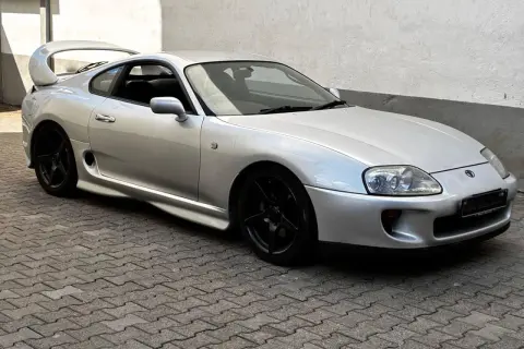 Ile kosztuje Toyota Supra MK4? Ceny i trendy na rynku wtórnym