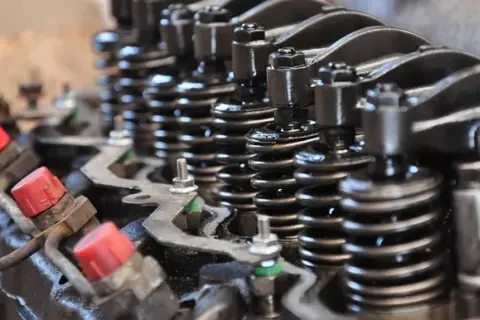 Silniki Opla z hydrauliczną regulacją zaworów - kompletny przegląd modeli