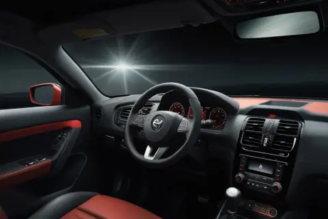 Dacia Duster - Tuning optyczny wnętrza: Pomysły i inspiracje na stylizację