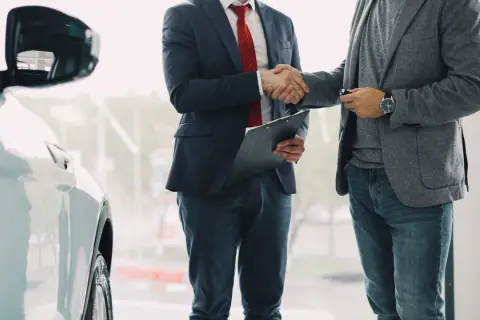 Leasing konsumencki czy leasing na firmę? Co jest tańsze?