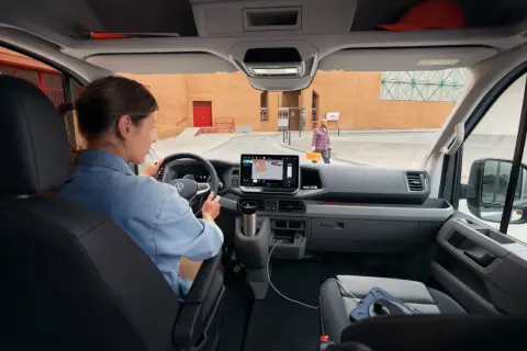 Volkswagen Crafter i Transporter – klasyczne auta użytkowe z różnym przeznaczeniem
