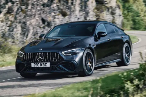 Mercedes-AMG GT 63 S cena – ile naprawdę kosztuje ten sportowy luksus?