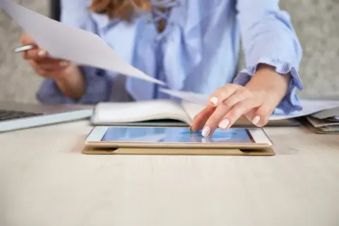 Cyfrowe usługi dla obywateli: korzystanie z ofert online w Galicji