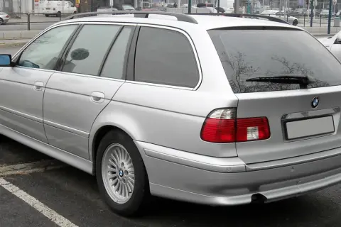 BMW E39 kombi: Główne wady, osiągi i co musisz wiedzieć przed zakupem