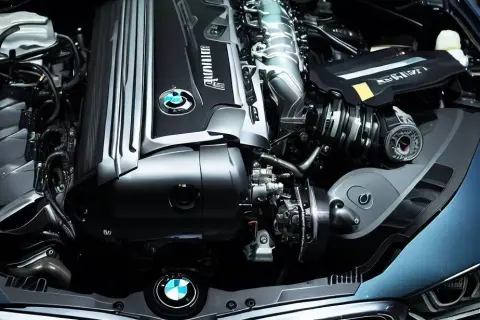 Jak wybrać najlepszy silnik do BMW Seria 1? Porównanie, opinie i praktyczne porady