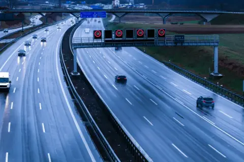 Niemieckie autostrady od kiedy płatne? Co musisz wiedzieć o opłatach