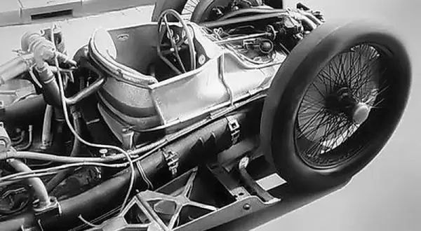 Mercedes T80: zaskakująca maksymalna prędkość i historia wyścigu.