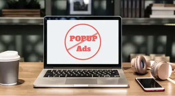 Cyfrowe pułapki – jak marketing wpływa na decyzje użytkowników