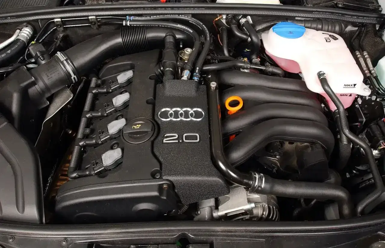Silnik 2.0 TFSI z Audi B7, gotowy do pracy.